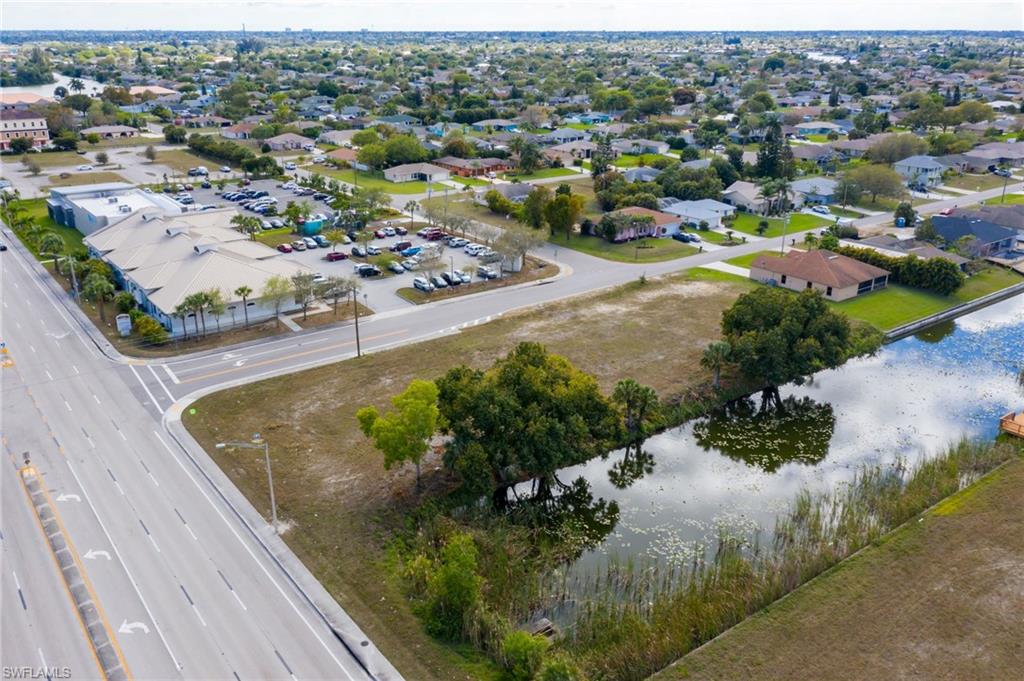CAPE CORAL - Land