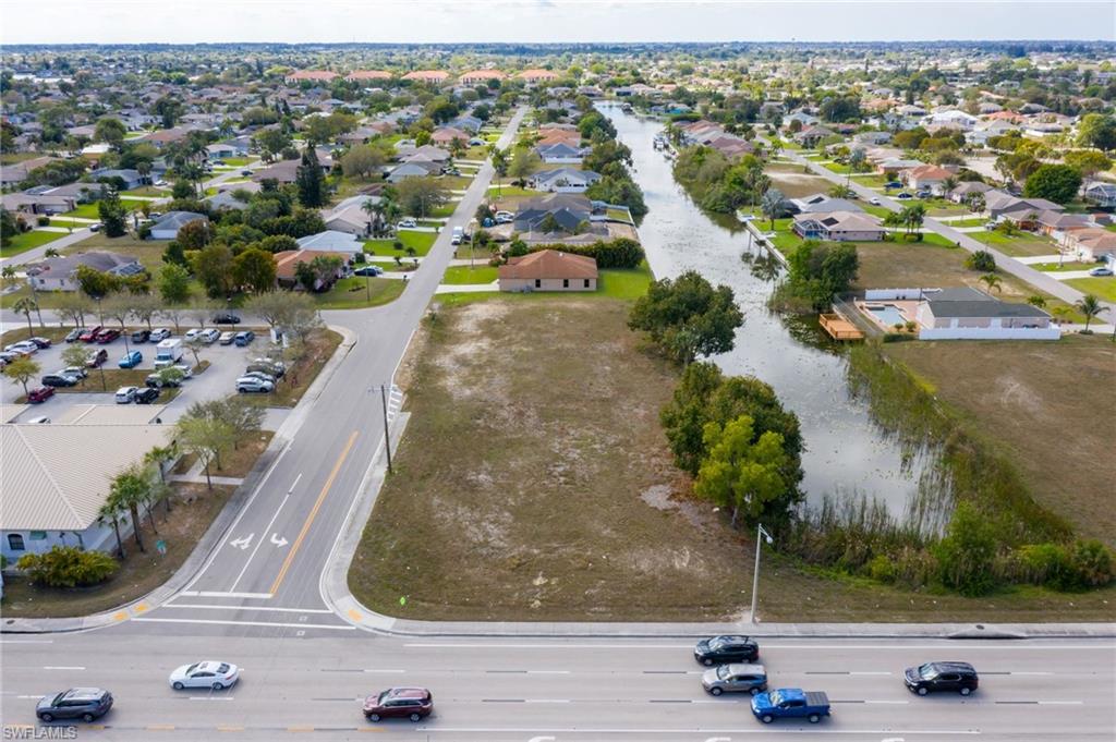 CAPE CORAL - Land