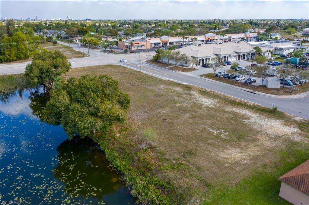 CAPE CORAL - Land