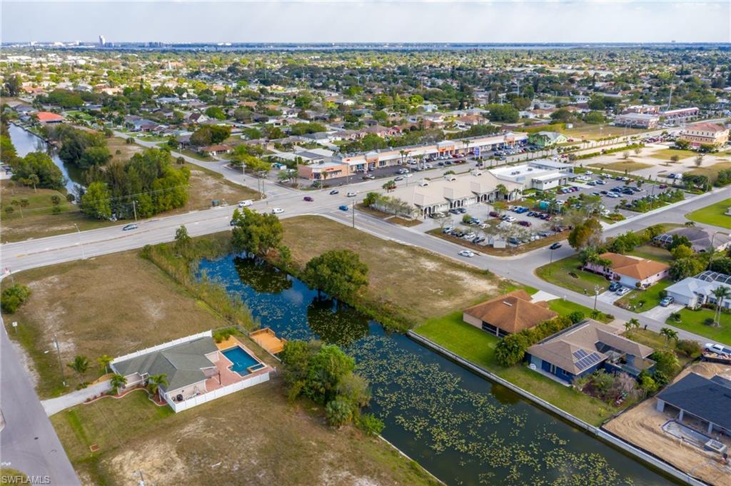 CAPE CORAL - Land