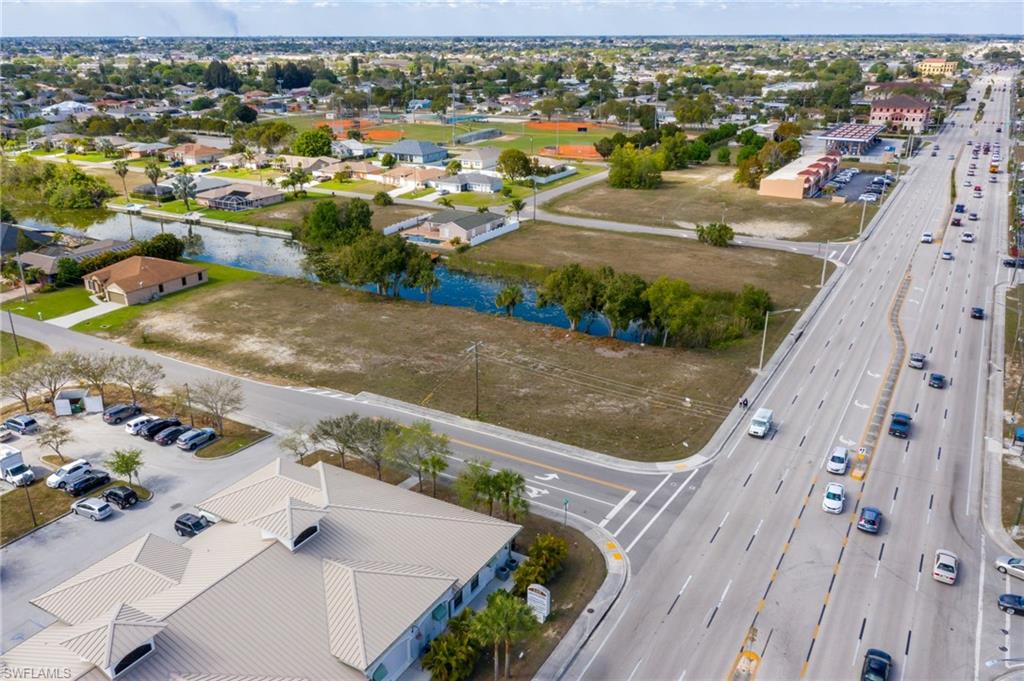 CAPE CORAL - Land