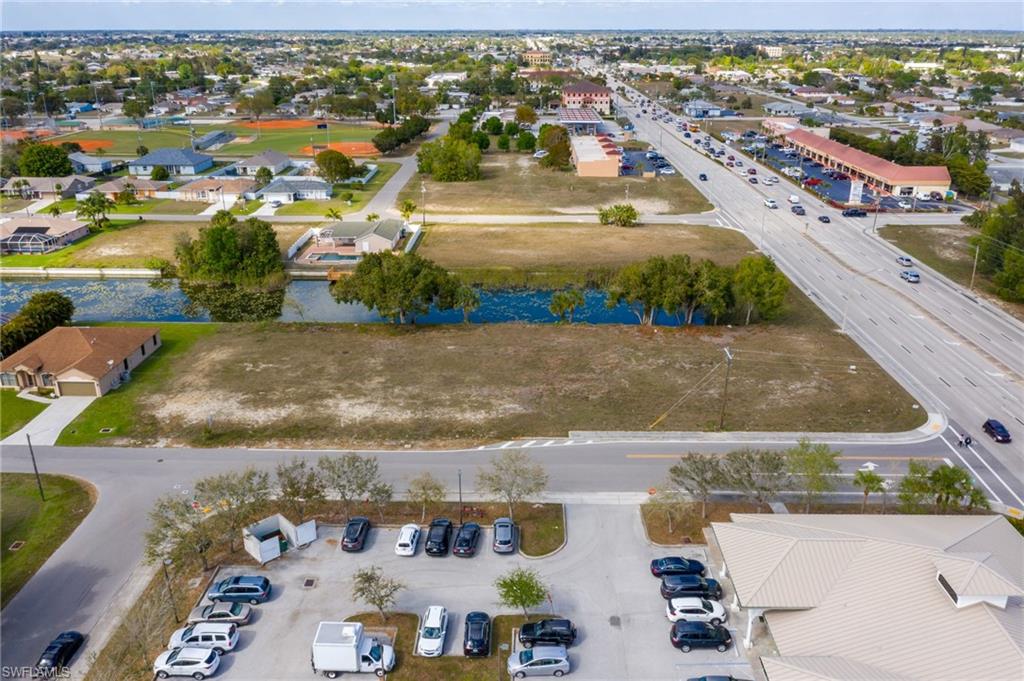 CAPE CORAL - Land