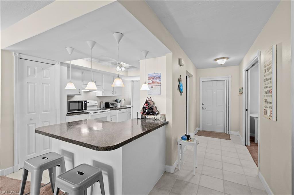 CORAL KEYES CONDO - Residential Lease