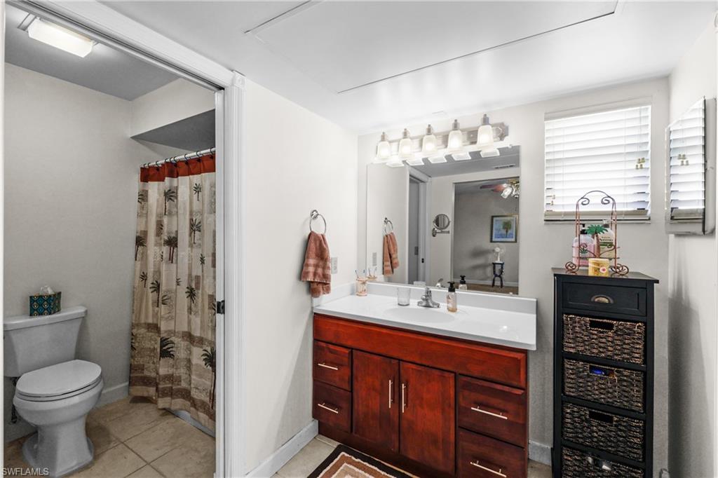 CORAL KEYES CONDO - Residential Lease