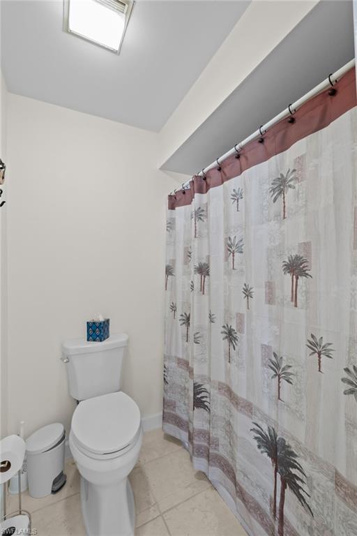 CORAL KEYES CONDO - Residential Lease