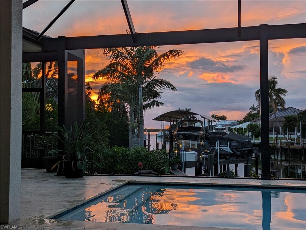 MARCO BEACH - Residential