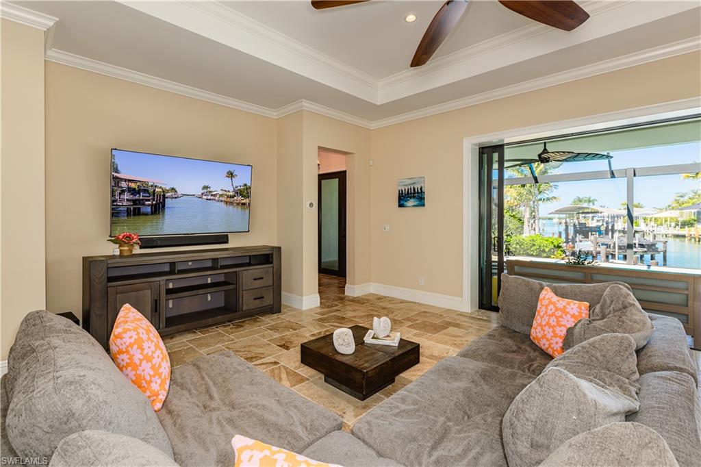 MARCO BEACH - Residential