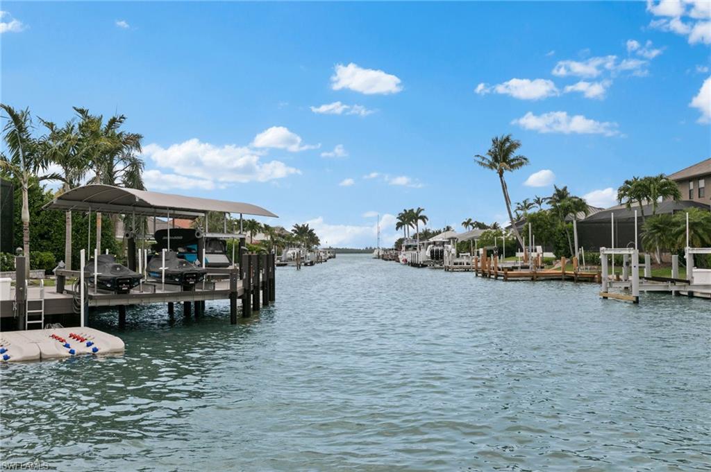 MARCO BEACH - Residential