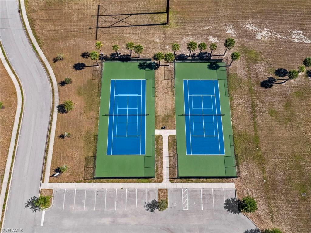 CORAL LAKES - Residential
