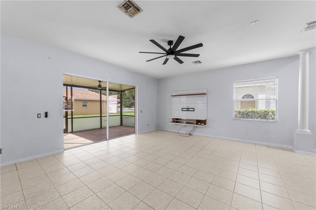 CORAL LAKES - Residential