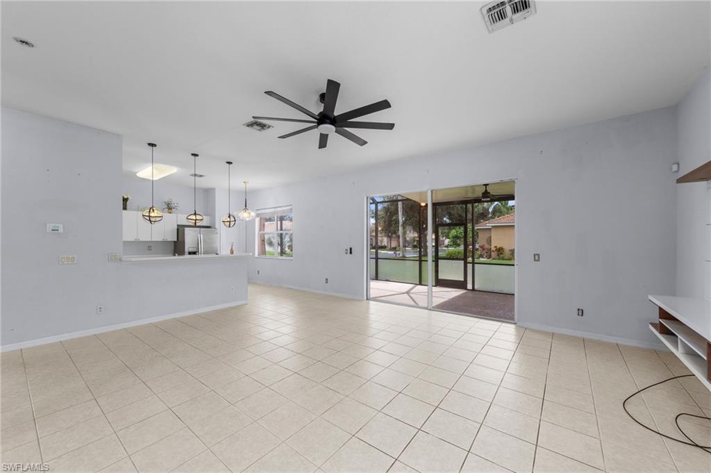 CORAL LAKES - Residential