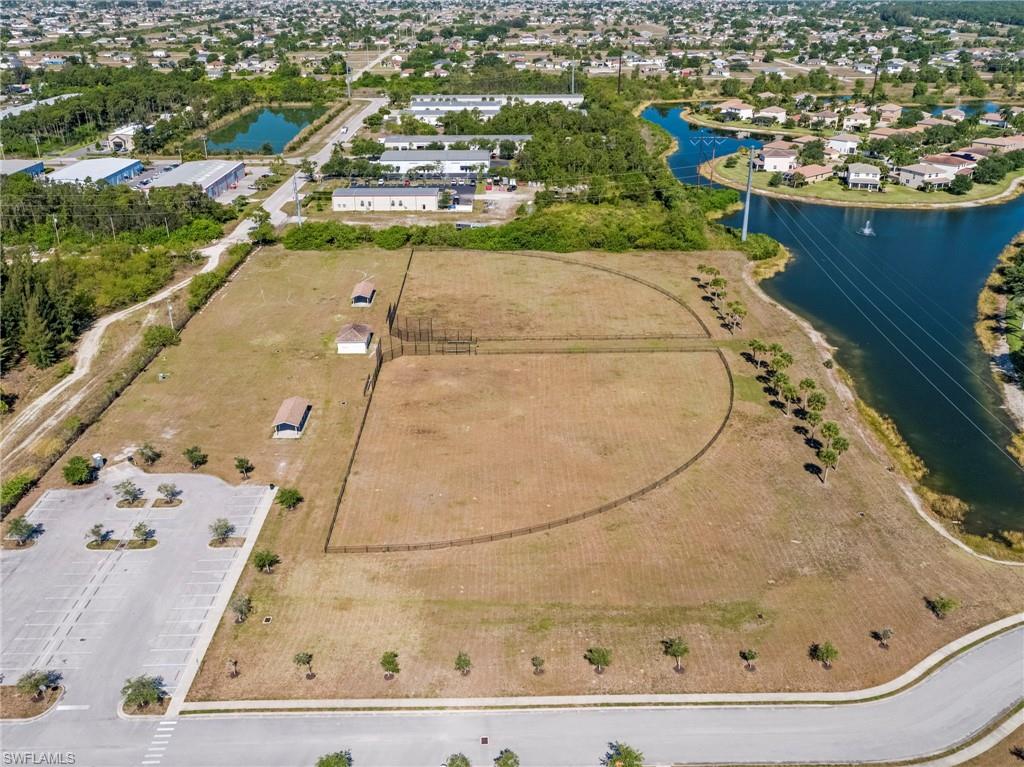 CORAL LAKES - Residential