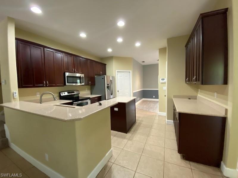 HEATHERWOOD LAKES - Residential