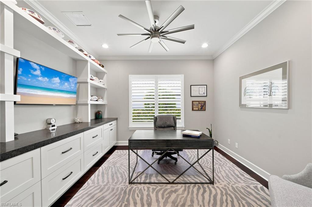 ESPLANADE - Residential