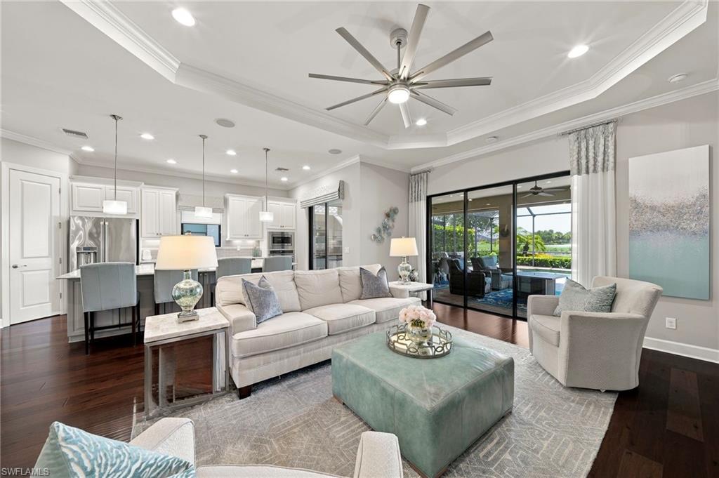 ESPLANADE - Residential