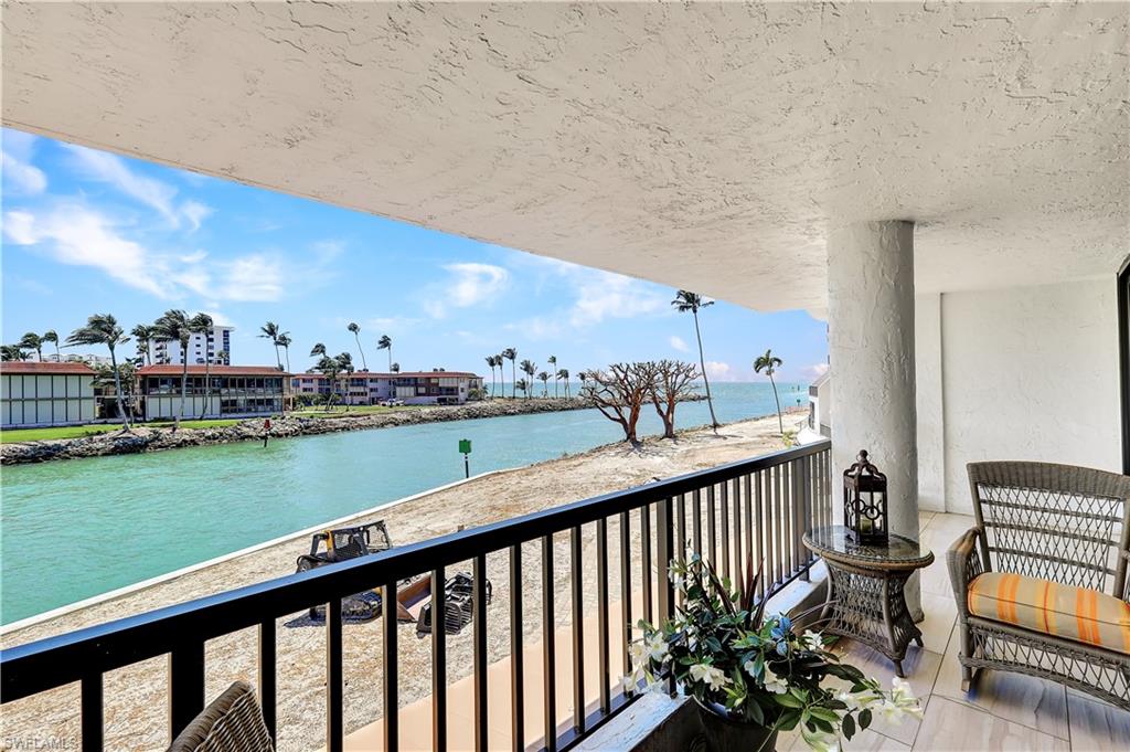 ADMIRALTY POINT - Residential