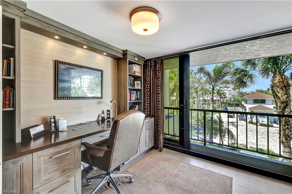 ADMIRALTY POINT - Residential