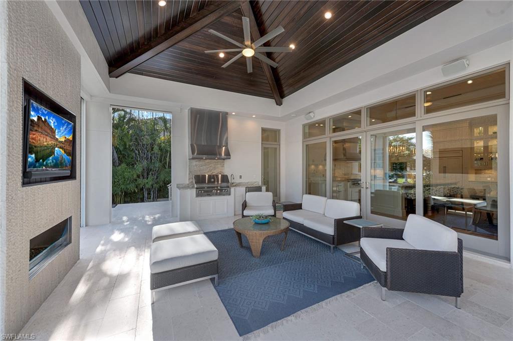 AQUALANE SHORES - Residential