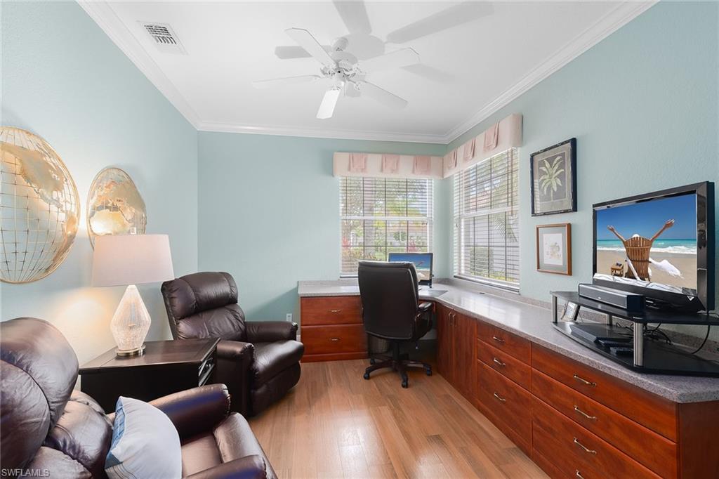 PEPPER TREE - Residential