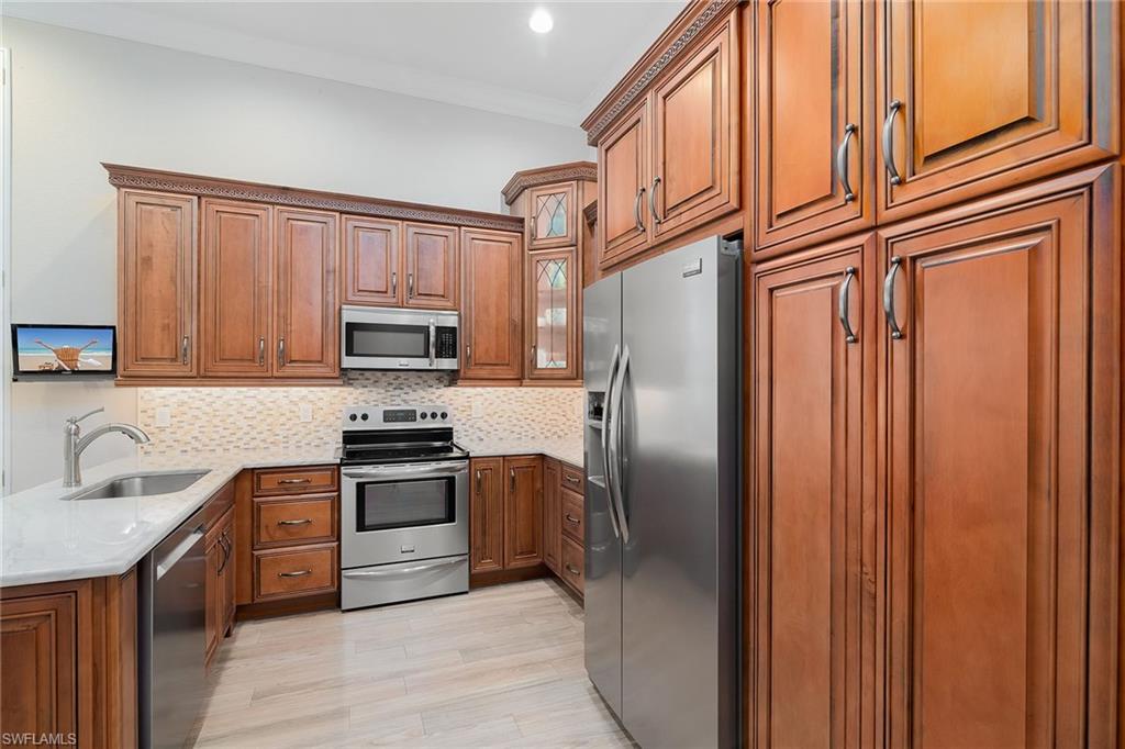 PEPPER TREE - Residential
