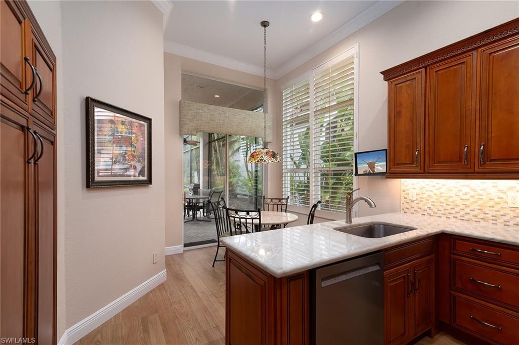 PEPPER TREE - Residential