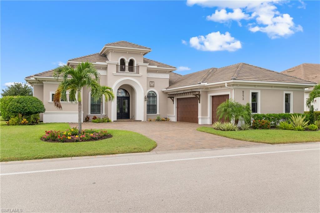 ESPLANADE - Residential