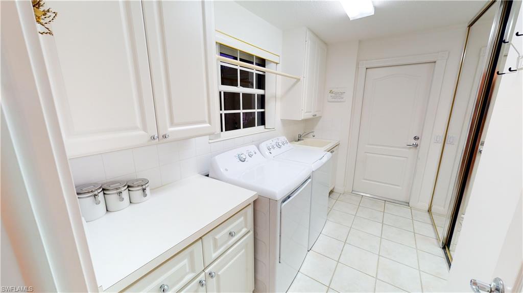 VILLAGE WALK - Residential