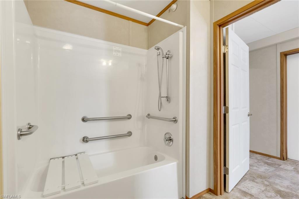 SUNCOAST ESTATE - Residential