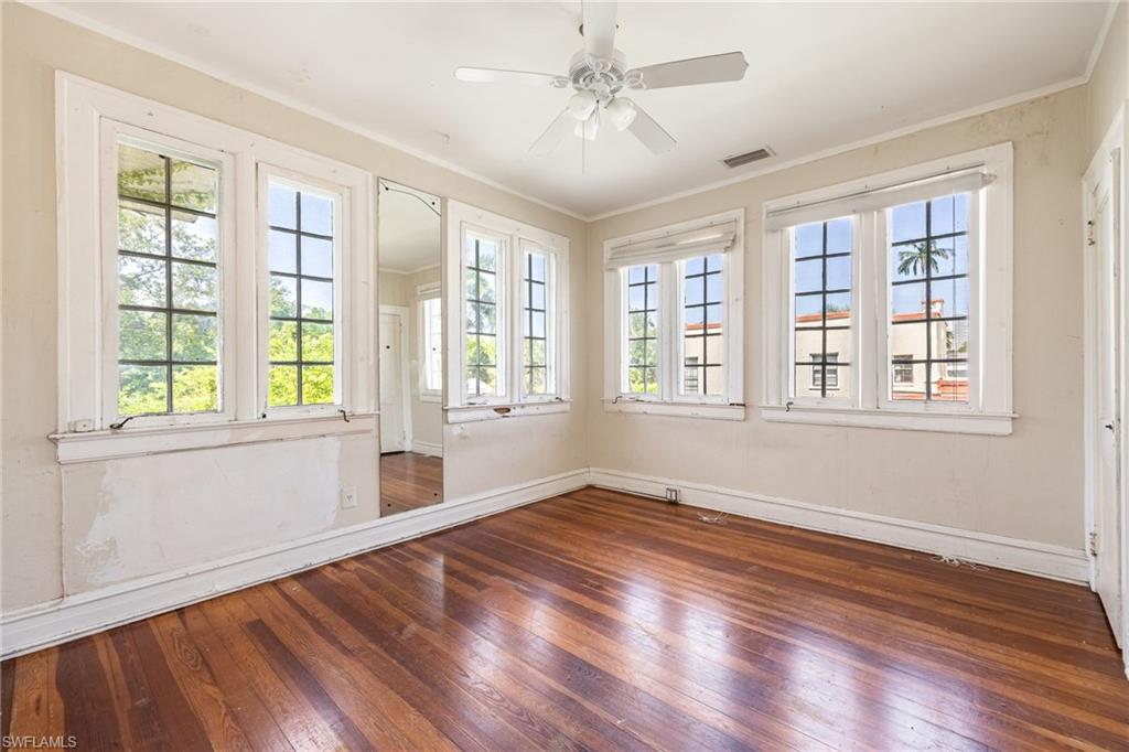 DEAN PARK - Residential