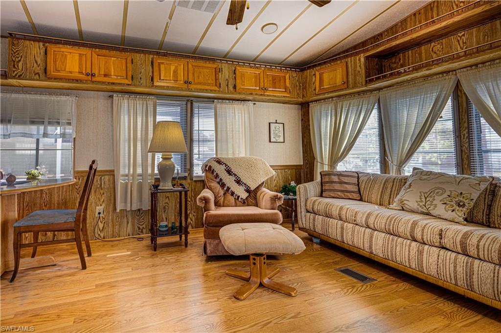IMPERIAL WILDERNESS - Residential