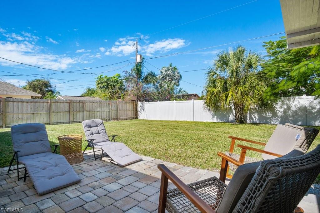 NAPLES TWIN LAKES - Residential