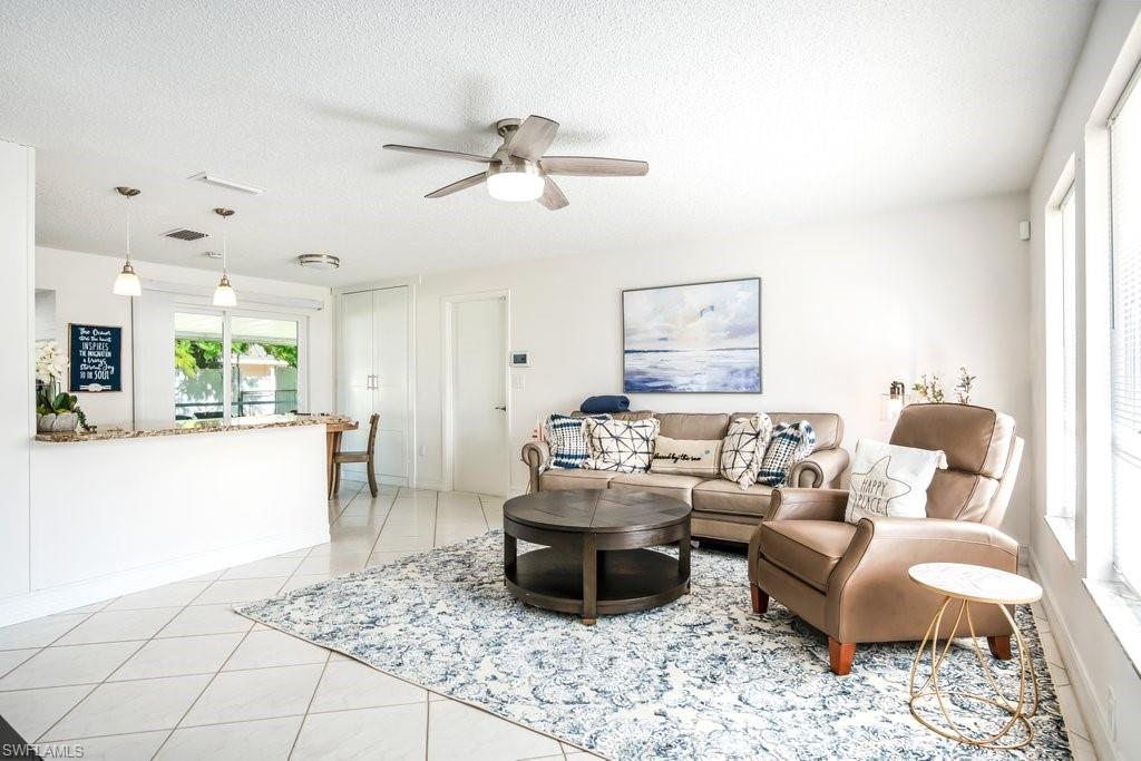 NAPLES TWIN LAKES - Residential