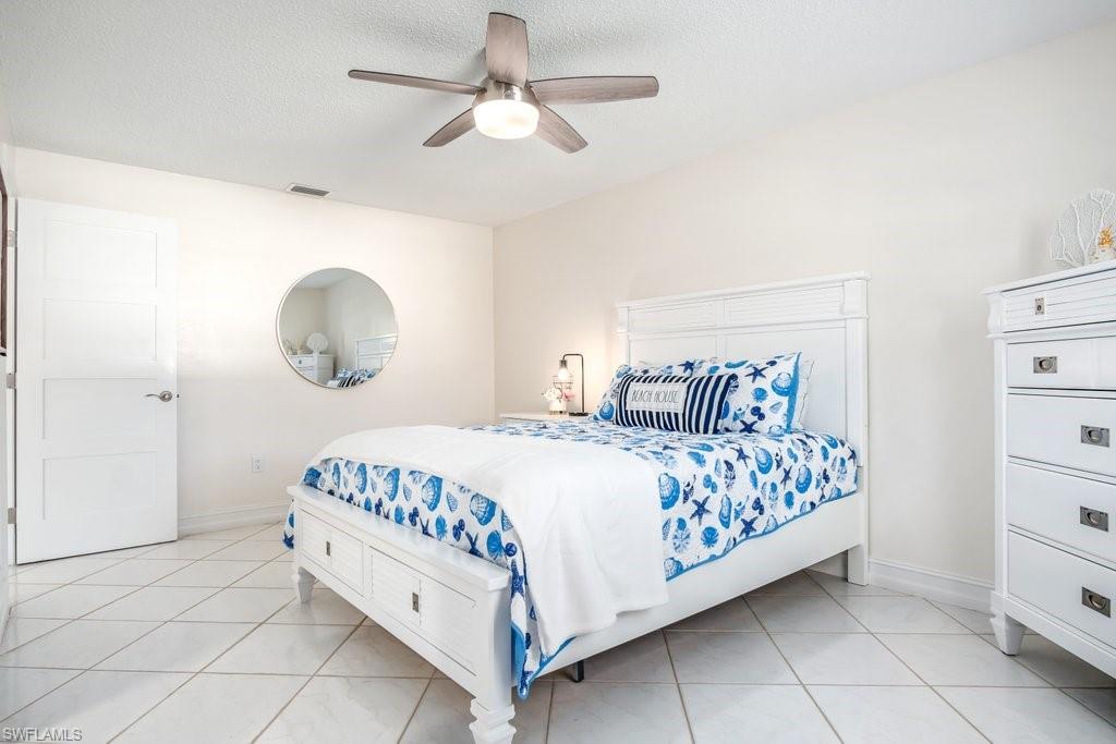 NAPLES TWIN LAKES - Residential