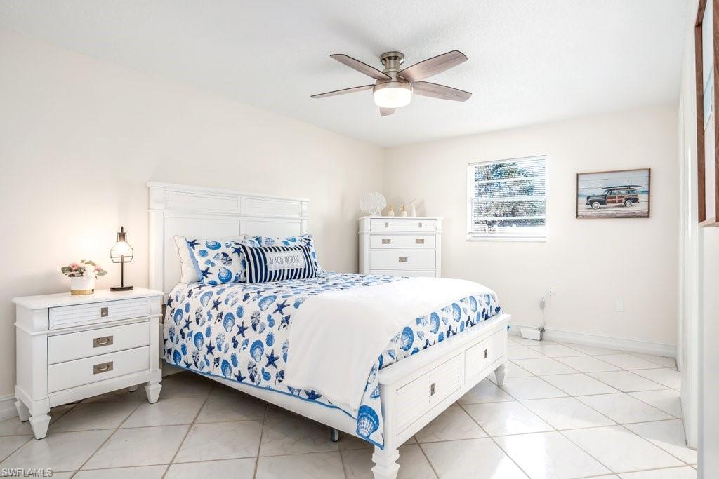 NAPLES TWIN LAKES - Residential