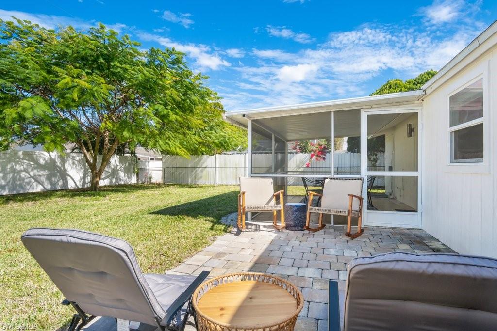 NAPLES TWIN LAKES - Residential