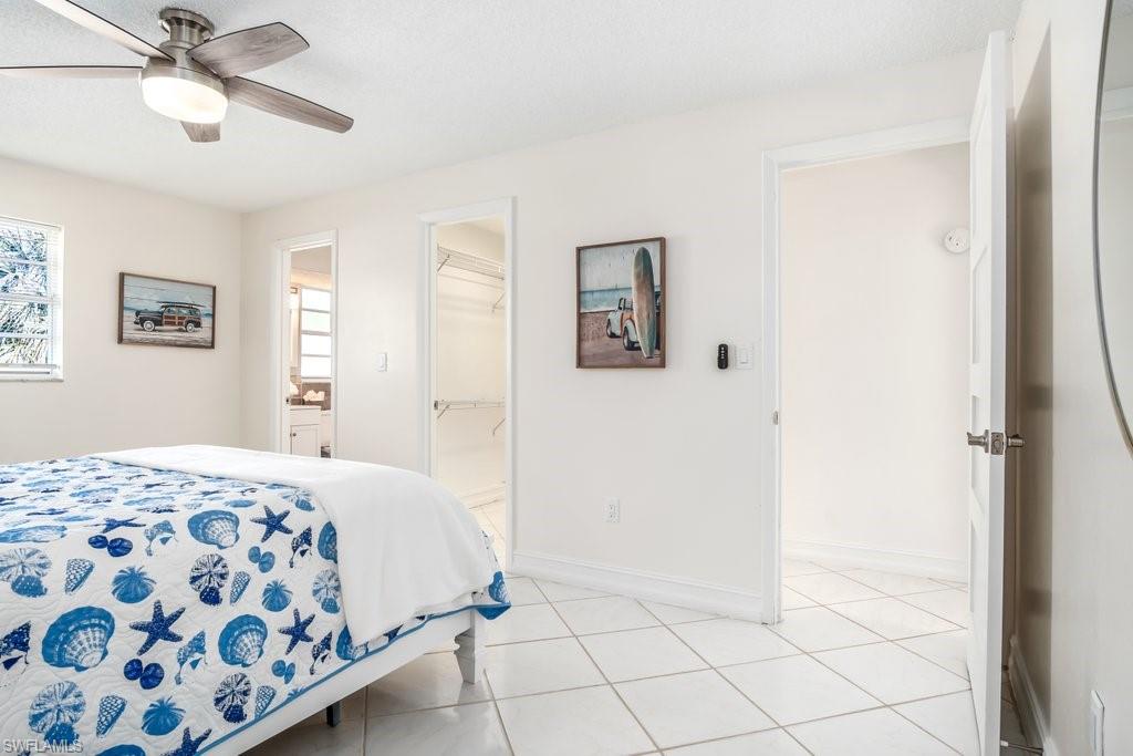 NAPLES TWIN LAKES - Residential