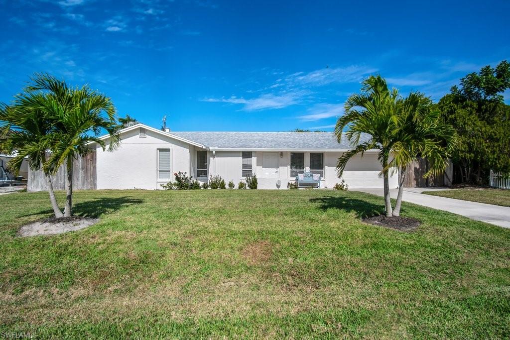 NAPLES TWIN LAKES - Residential