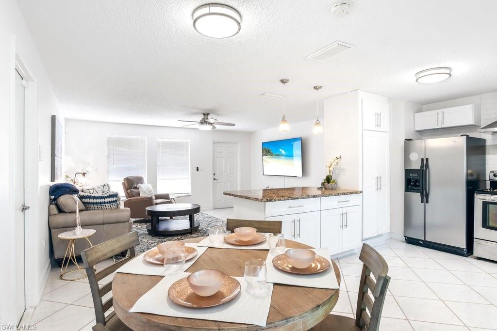 NAPLES TWIN LAKES - Residential