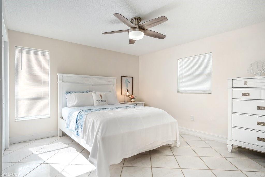 NAPLES TWIN LAKES - Residential