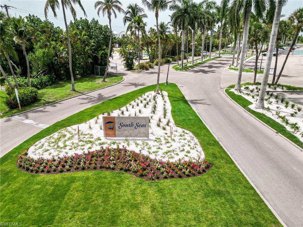 TENNIS VILLAS - Residential