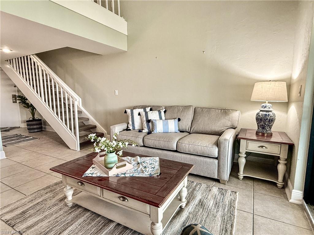 TENNIS VILLAS - Residential