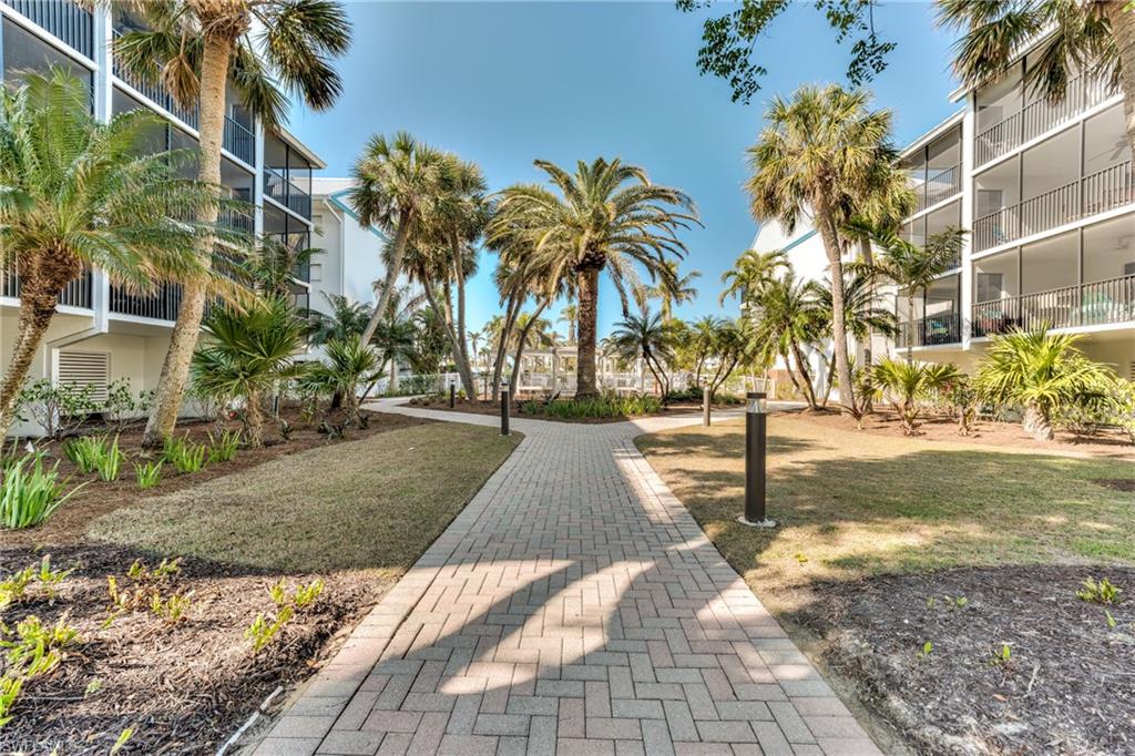 TENNIS VILLAS - Residential