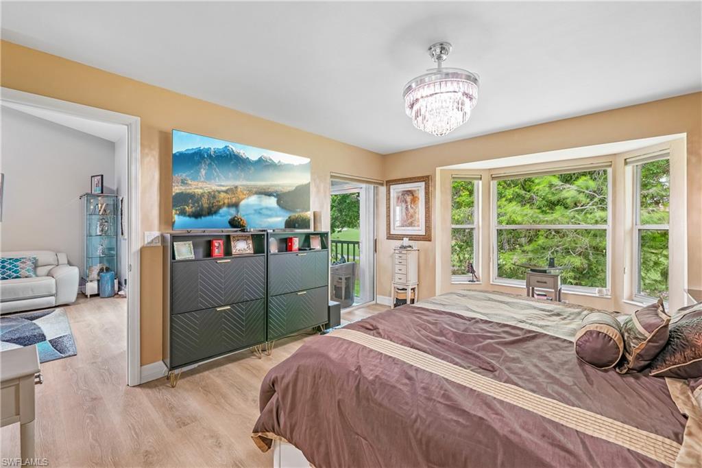 COUNTRY HOLLOW - Residential