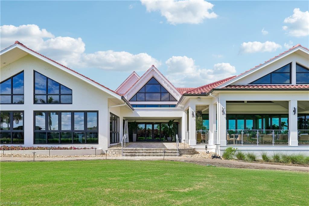 COUNTRY HOLLOW - Residential
