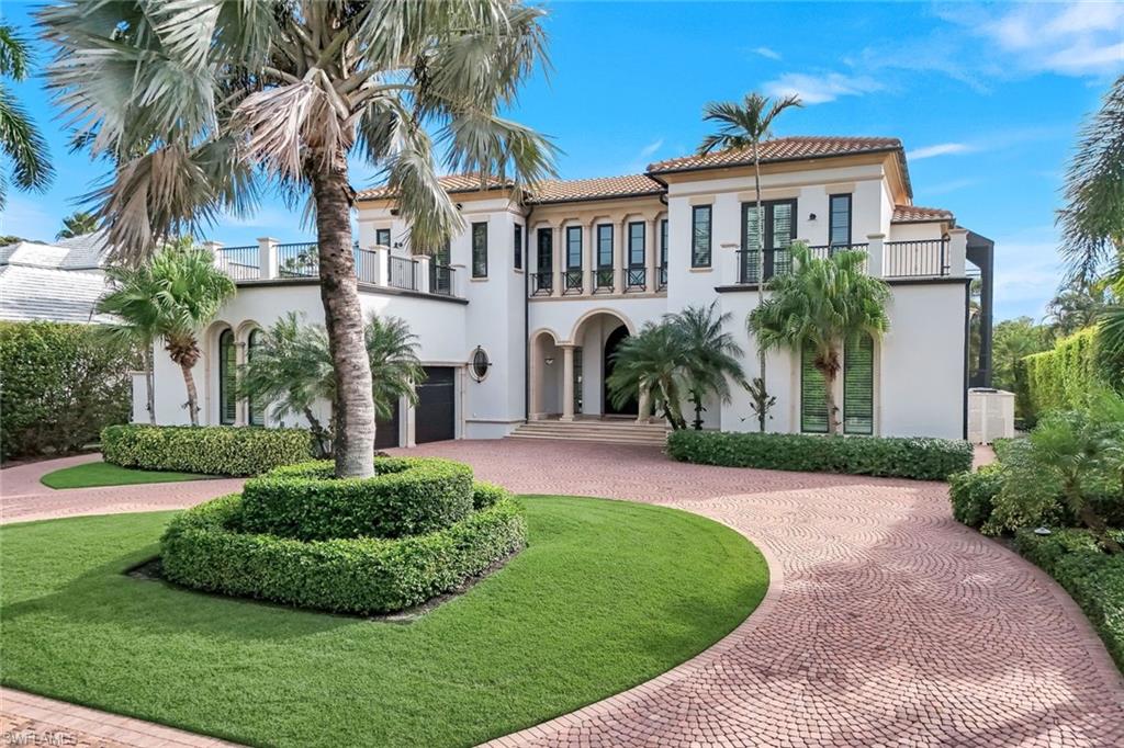 SOUTHPOINTE YACHT CLUB - Residential