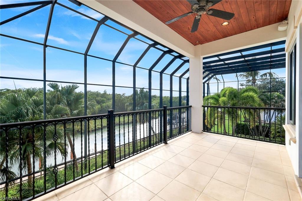 SOUTHPOINTE YACHT CLUB - Residential