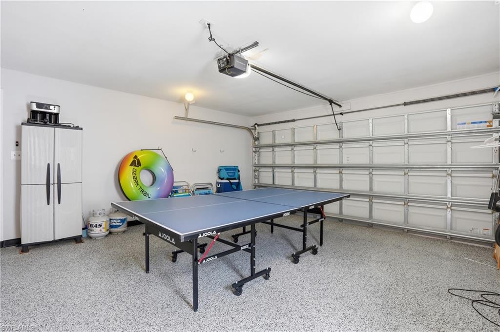 NAPLES PARK - Residential