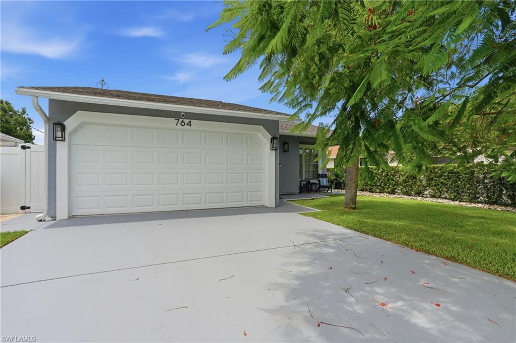 NAPLES PARK - Residential