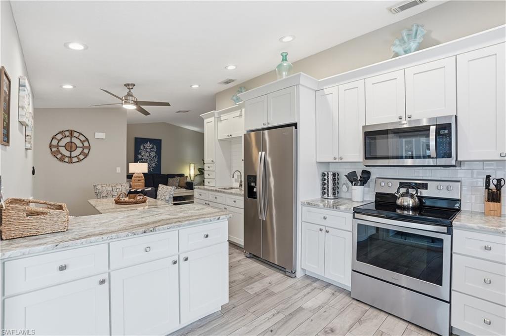 NAPLES PARK - Residential