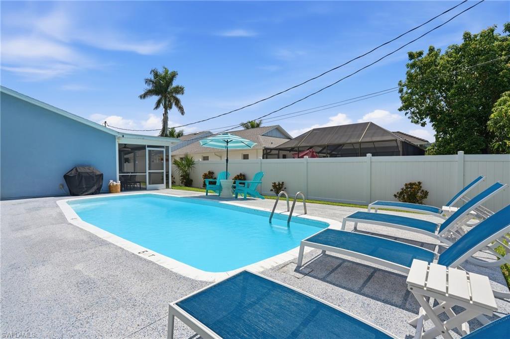 NAPLES PARK - Residential